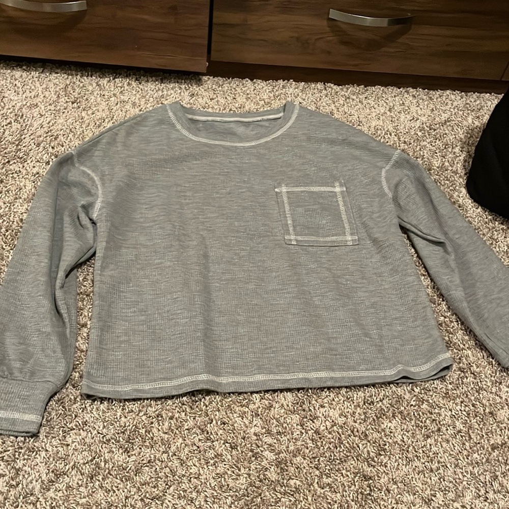 grey long sleeve